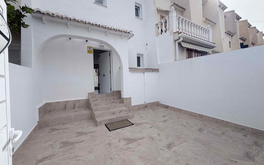 Herverkoop - Town House -
Torrevieja - Costa Blanca