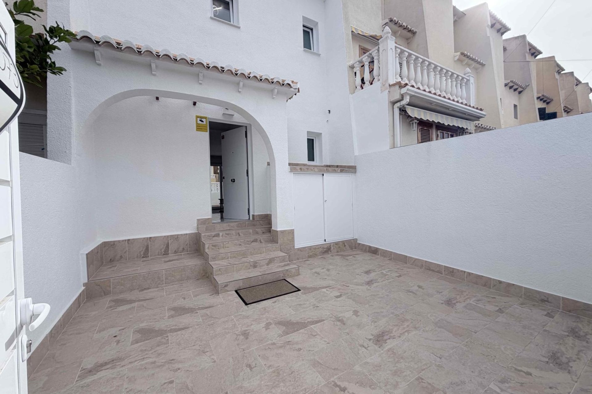 Herverkoop - Town House -
Torrevieja - Costa Blanca
