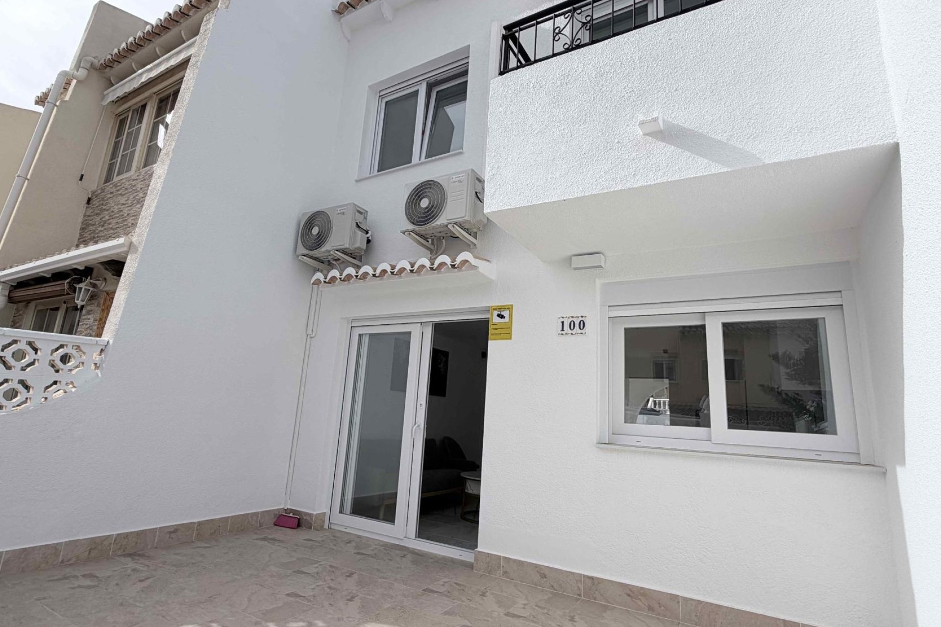 Herverkoop - Town House -
Torrevieja - Costa Blanca