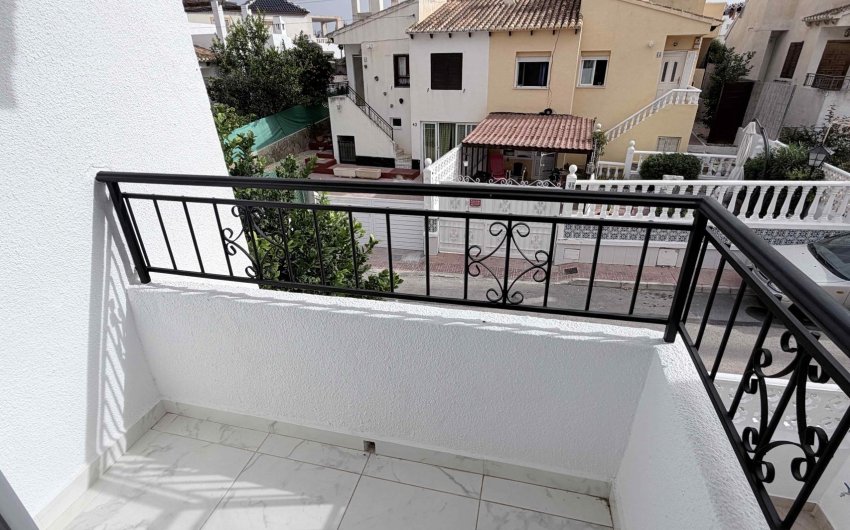 Herverkoop - Town House -
Torrevieja - Costa Blanca