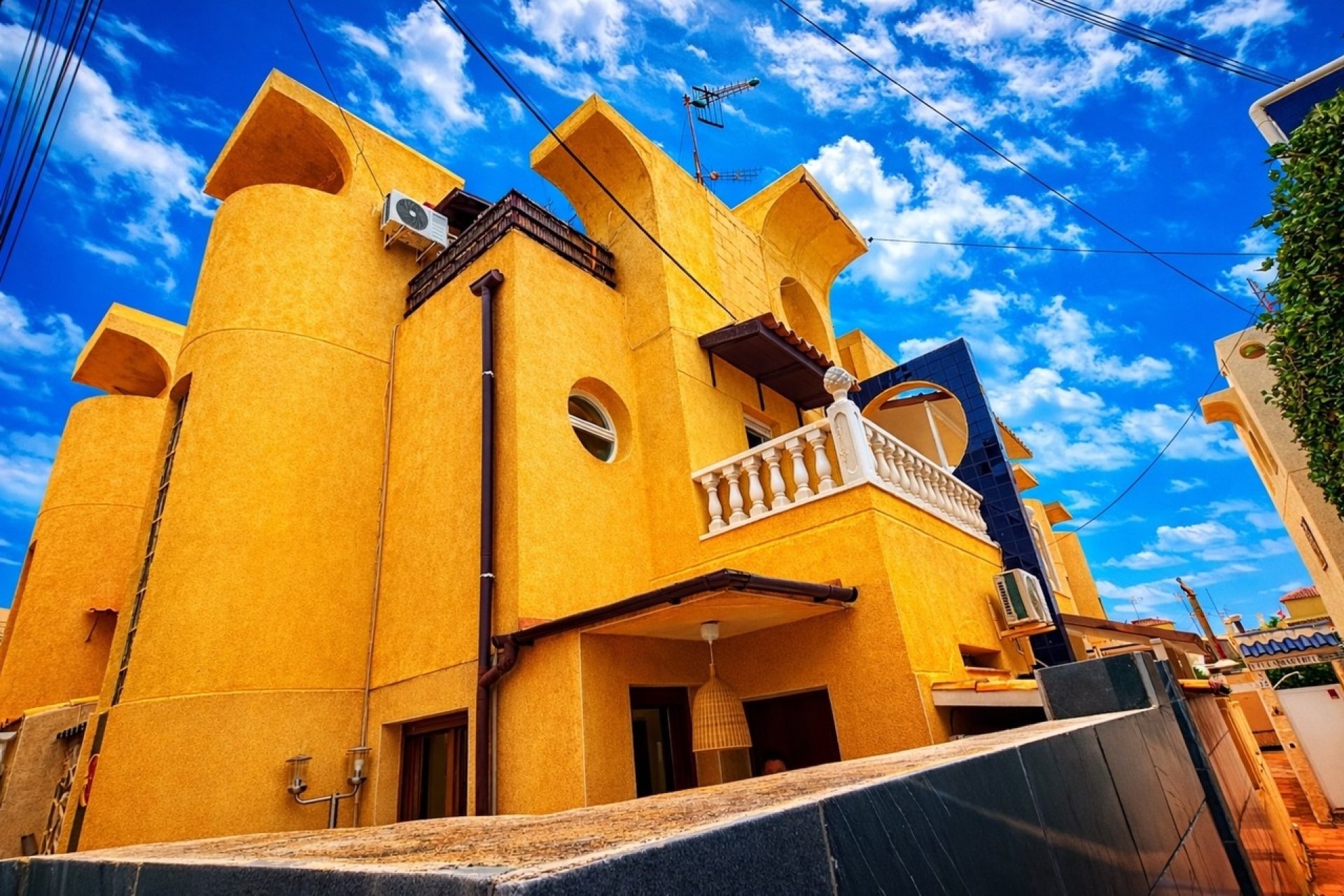 Herverkoop - Town House -
Torrevieja - Costa Blanca