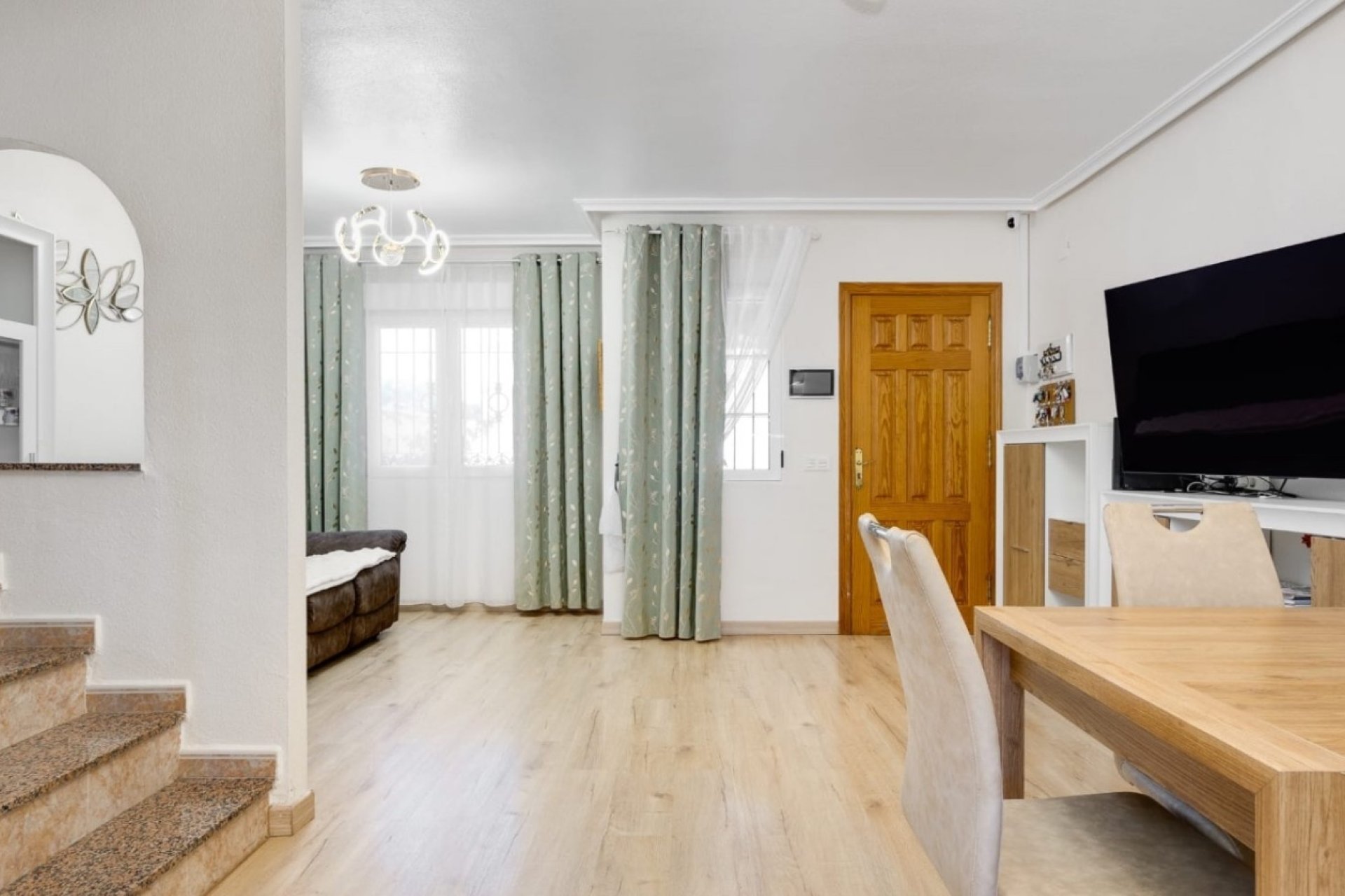 Herverkoop - Town House -
Torrevieja - Costa Blanca