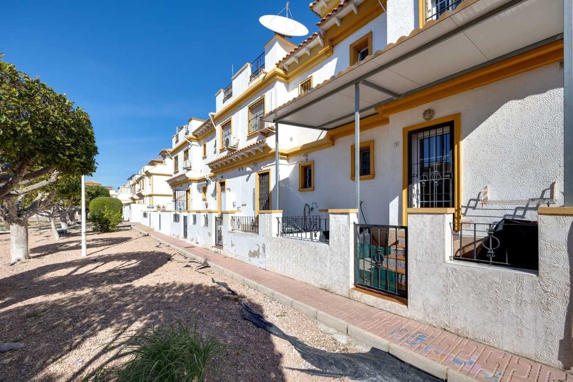 Herverkoop - Town House -
Torrevieja - Costa Blanca