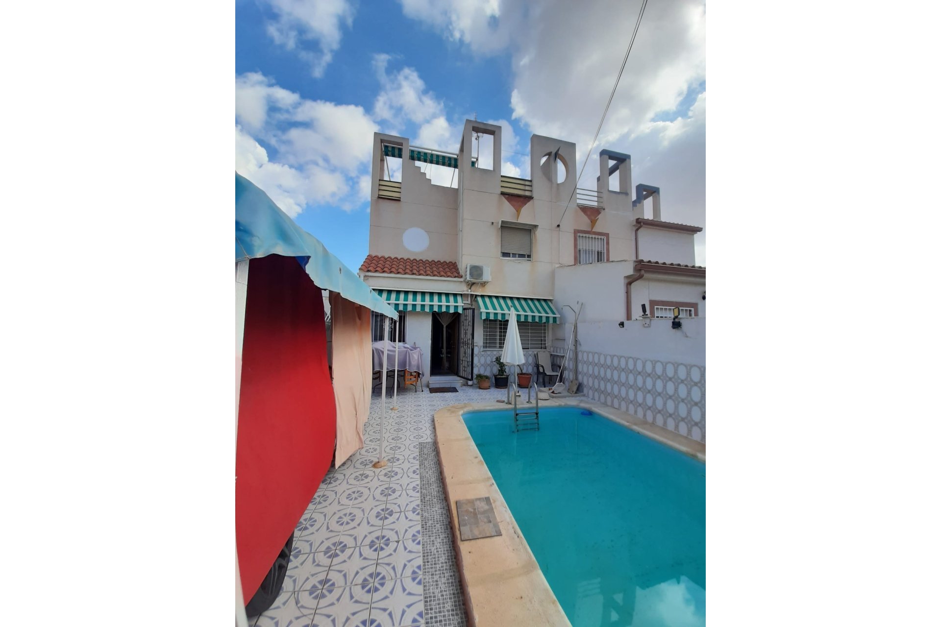 Herverkoop - Town House -
Torrevieja - Costa Blanca