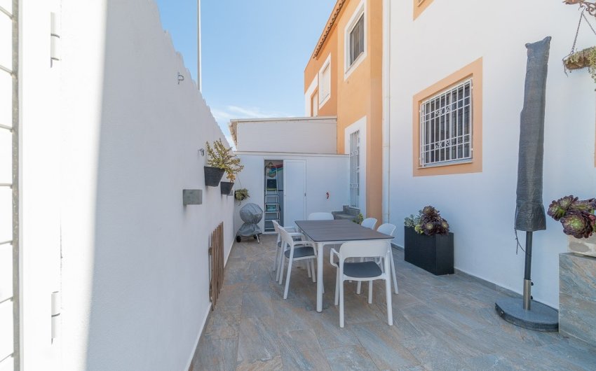 Herverkoop - Town House -
Torrevieja - Costa Blanca