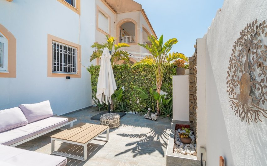 Herverkoop - Town House -
Torrevieja - Costa Blanca