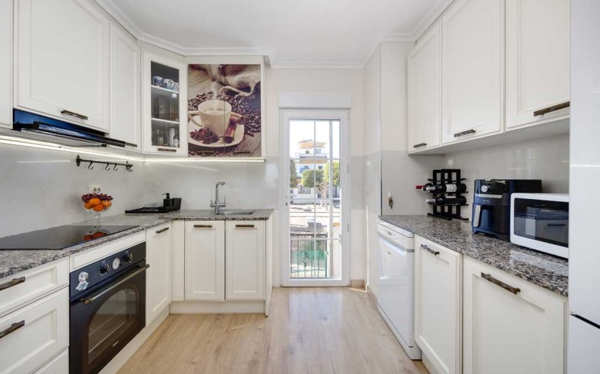 Herverkoop - Town House -
Torrevieja - Costa Blanca