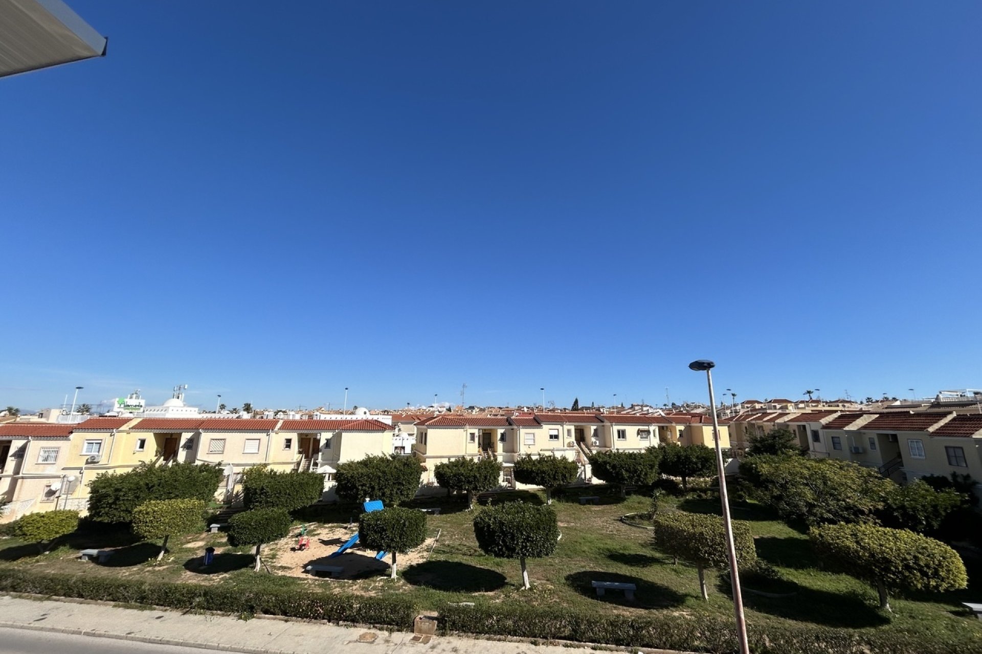 Herverkoop - Town House -
Torrevieja - Costa Blanca