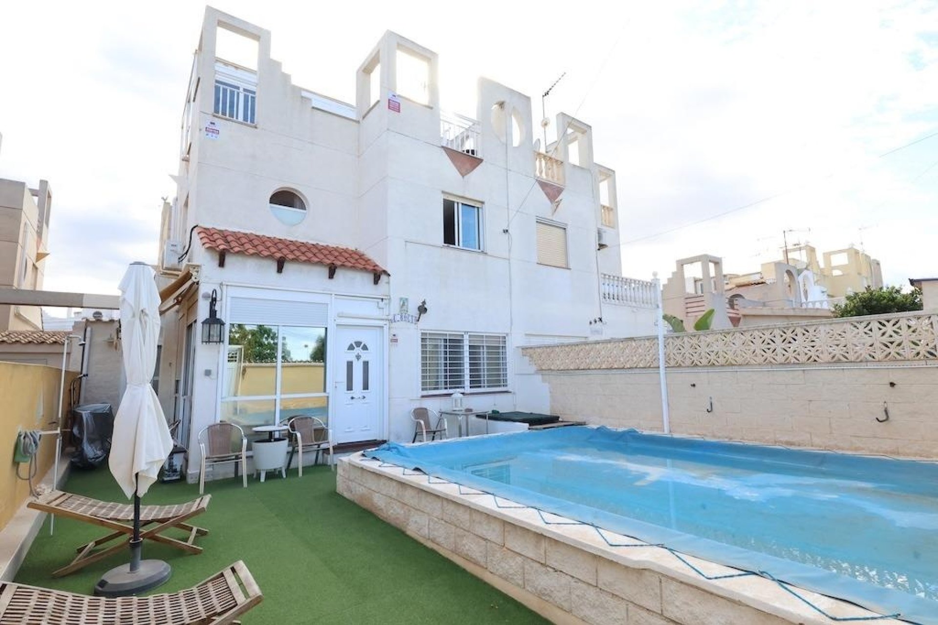Herverkoop - Town House -
Torrevieja - Costa Blanca