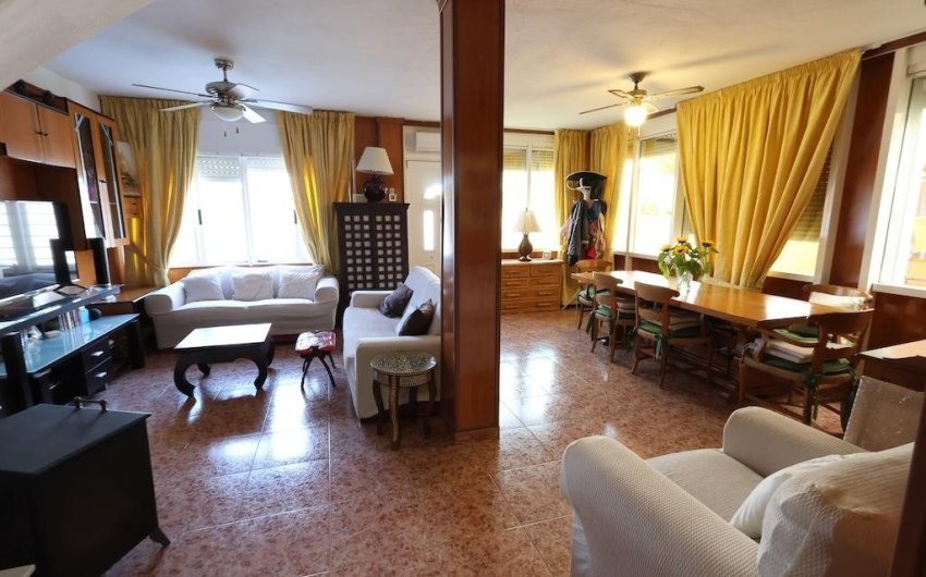 Herverkoop - Town House -
Torrevieja - Costa Blanca