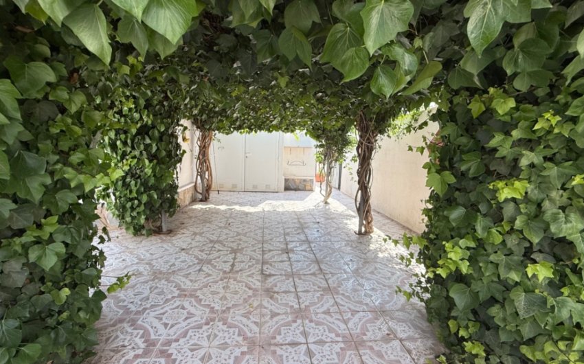 Herverkoop - Town House -
Torrevieja - Costa Blanca