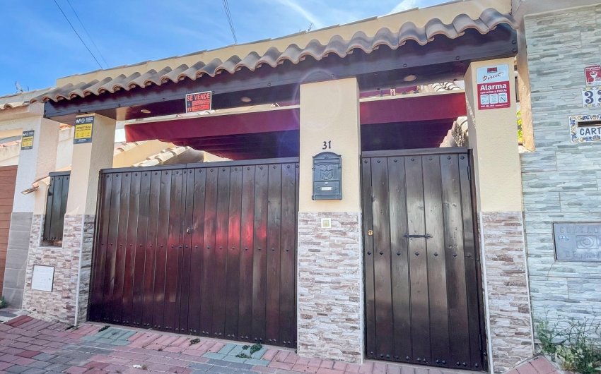 Herverkoop - Town House -
Torrevieja - Costa Blanca