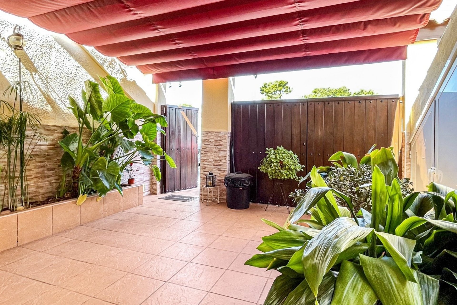 Herverkoop - Town House -
Torrevieja - Costa Blanca