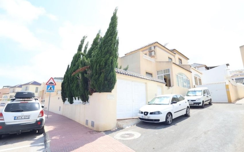 Herverkoop - Town House -
Torrevieja - Costa Blanca