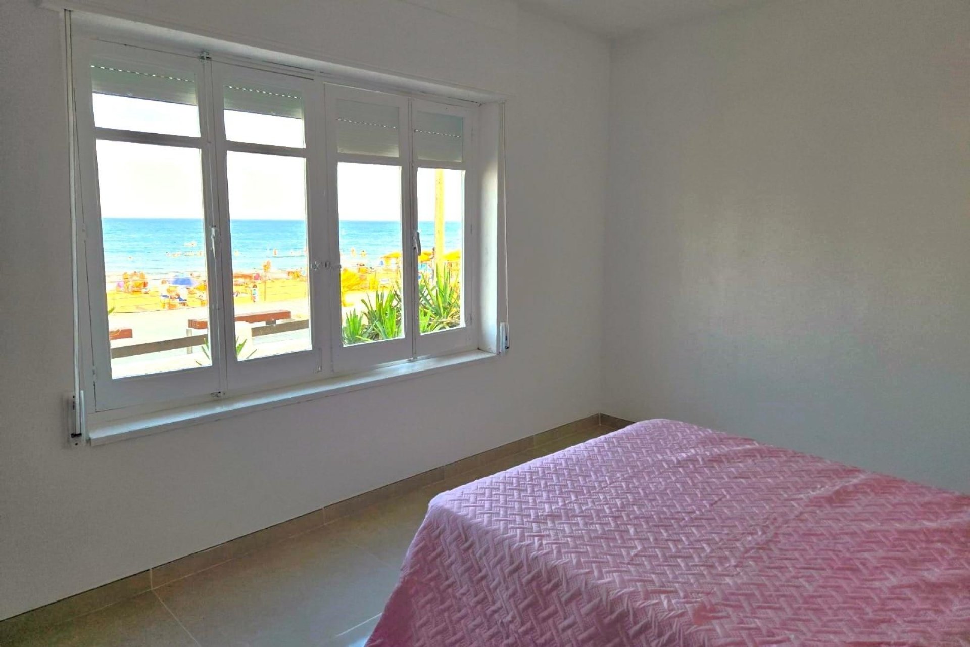 Herverkoop - Town House -
Torrevieja - La Mata