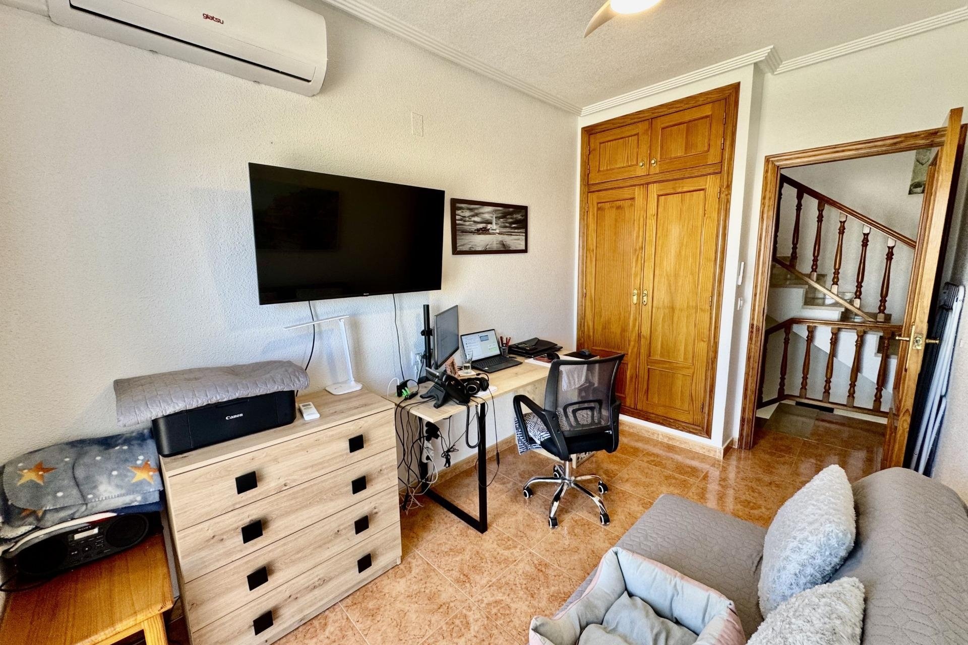 Herverkoop - Town House -
Torrevieja - La Siesta - El Salado - Torreta