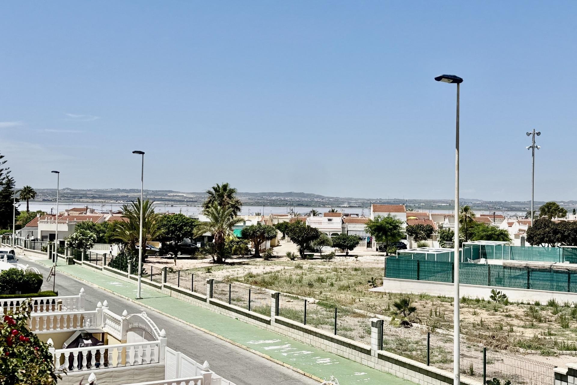 Herverkoop - Town House -
Torrevieja - La Siesta - El Salado - Torreta