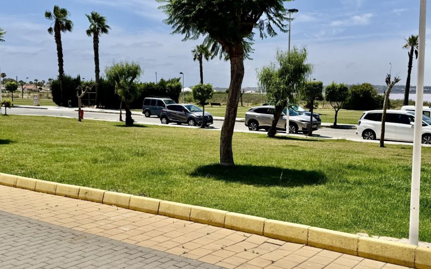 Herverkoop - Town House -
Torrevieja - La Siesta - El Salado - Torreta