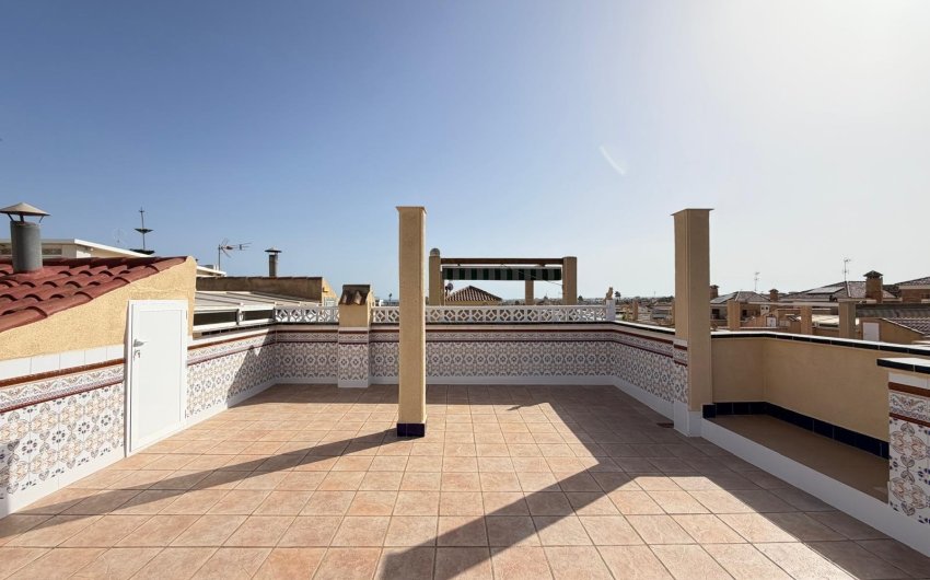 Herverkoop - Town House -
Torrevieja - Miramar - Torre Del Moro