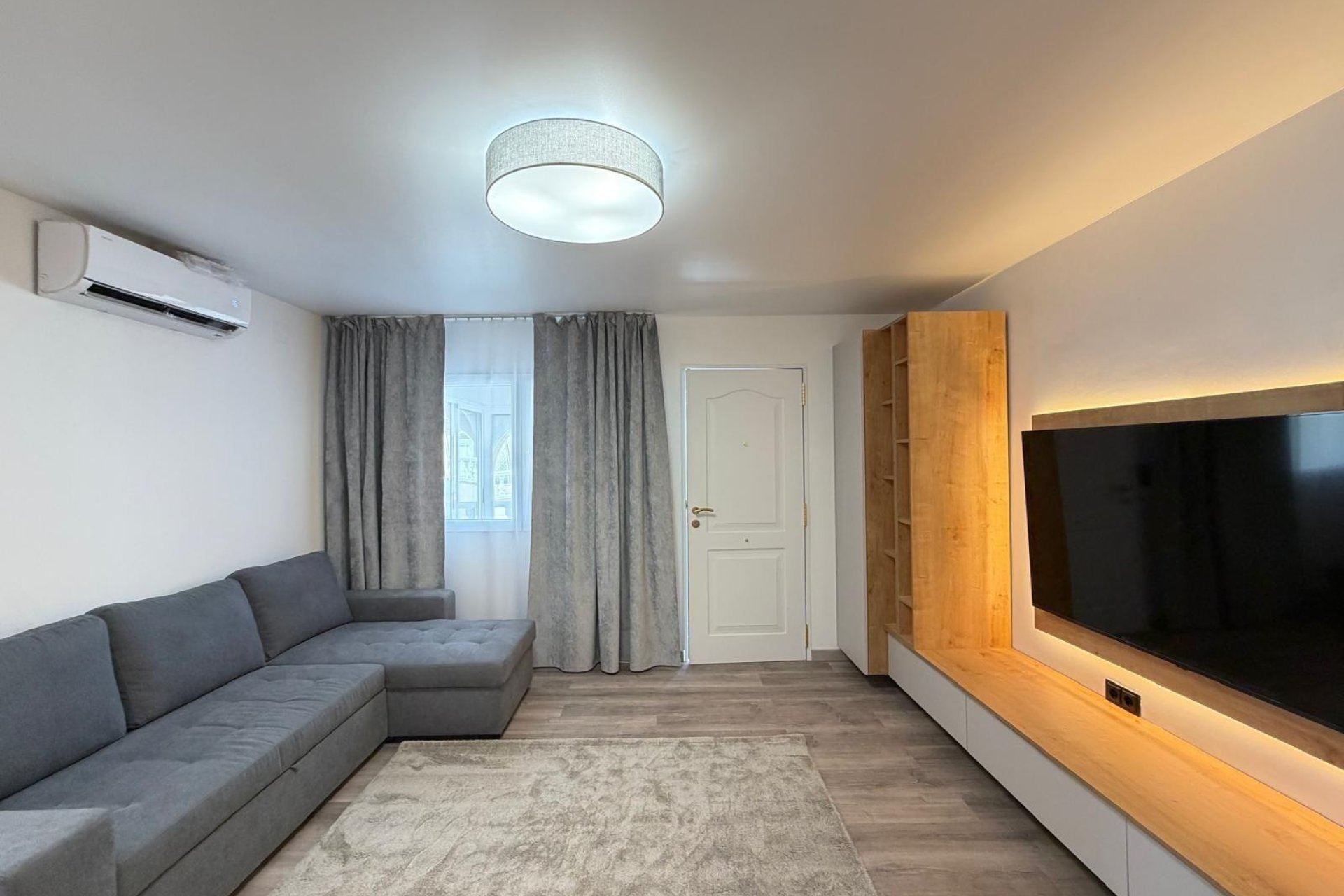 Herverkoop - Town House -
Torrevieja - Miramar - Torre Del Moro