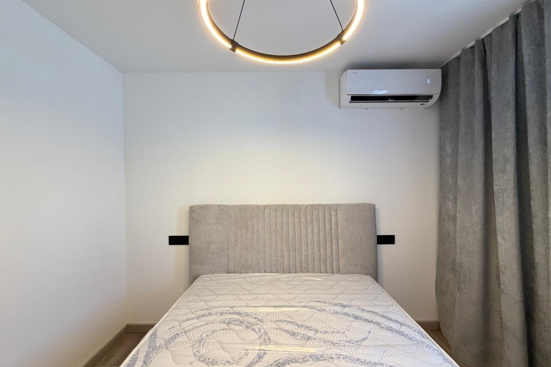 Herverkoop - Town House -
Torrevieja - Miramar - Torre Del Moro