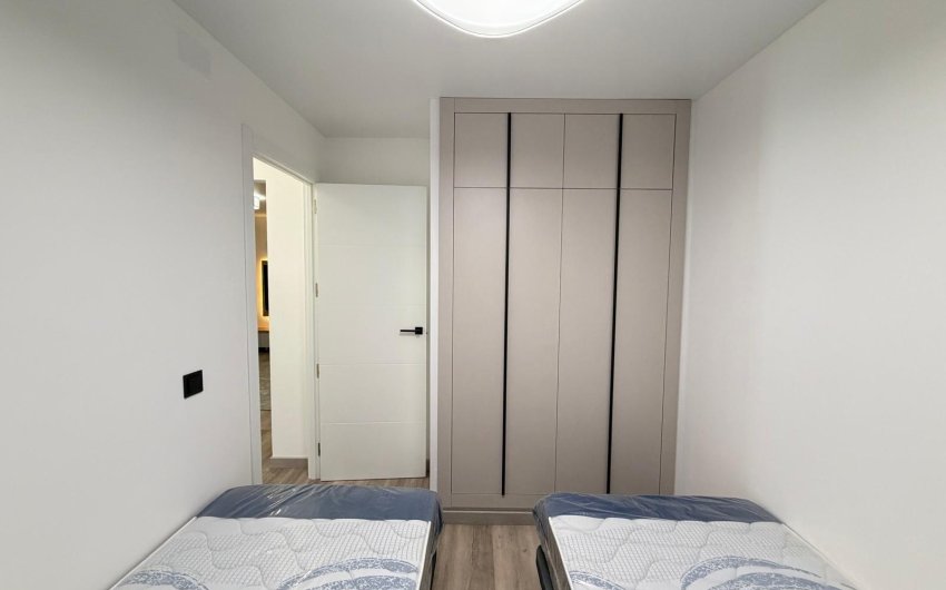 Herverkoop - Town House -
Torrevieja - Miramar - Torre Del Moro