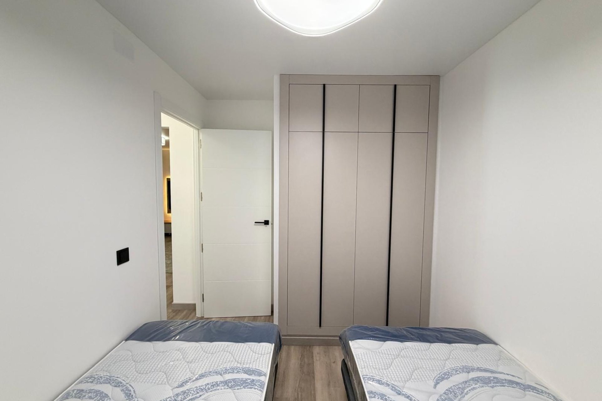 Herverkoop - Town House -
Torrevieja - Miramar - Torre Del Moro