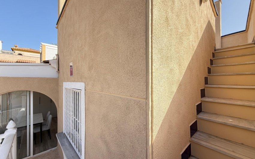 Herverkoop - Town House -
Torrevieja - Miramar - Torre Del Moro
