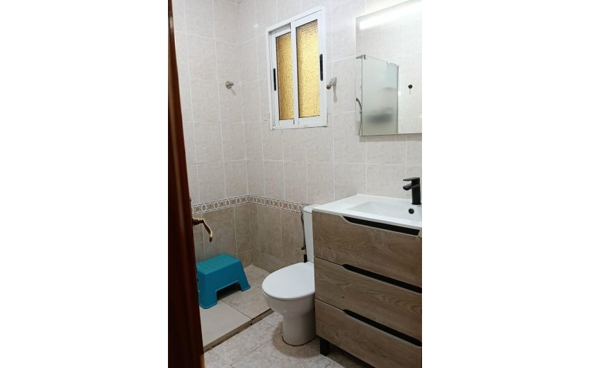 Herverkoop - Town House -
Torrevieja - Torretas