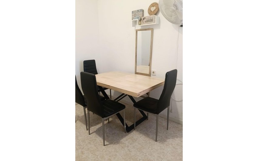 Herverkoop - Town House -
Torrevieja - Torretas