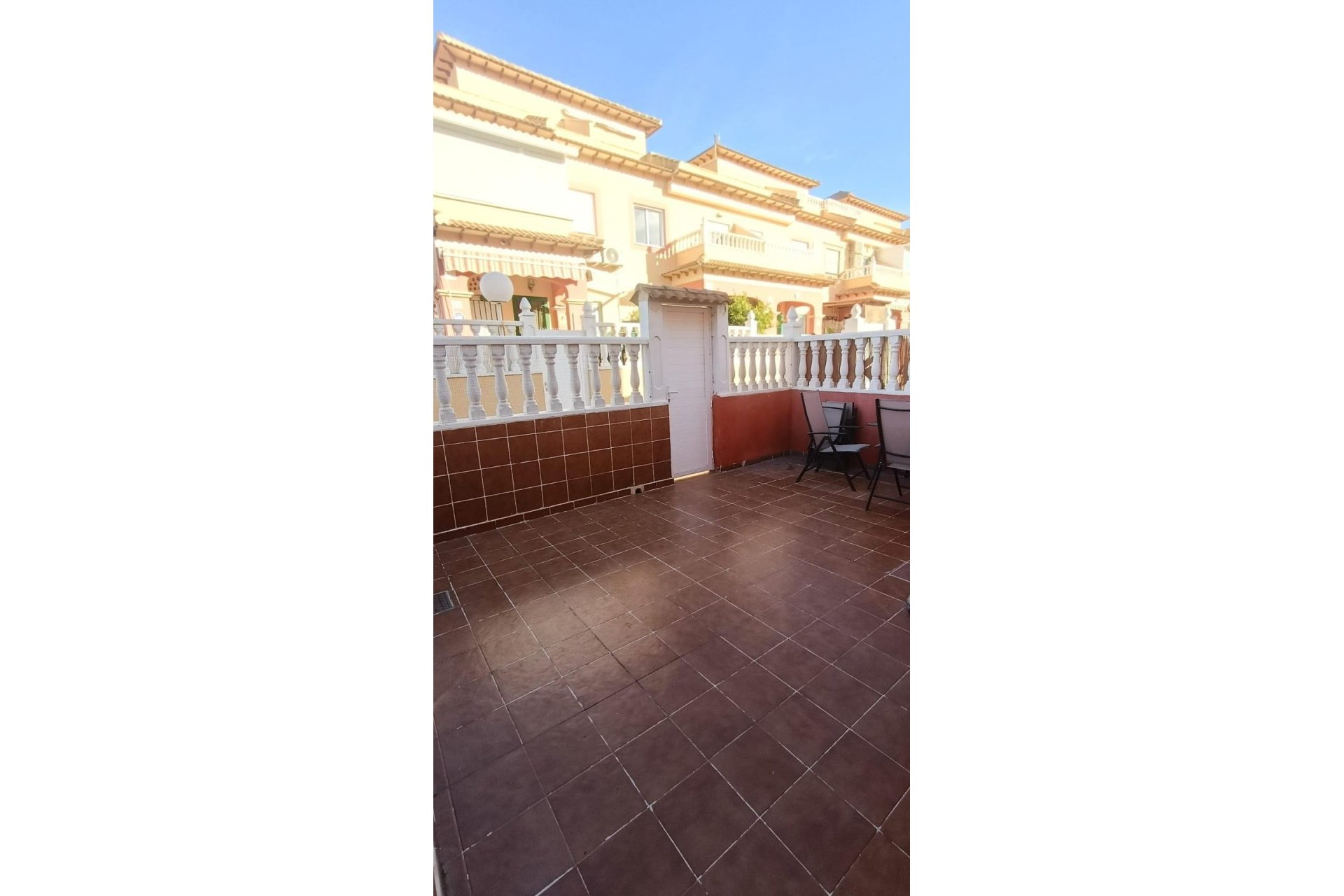 Herverkoop - Town House -
Torrevieja - Torretas