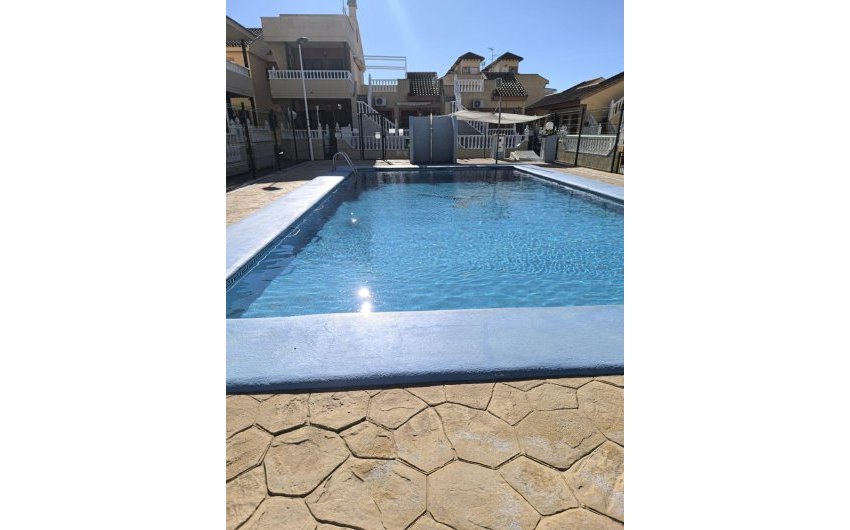 Herverkoop - Town House -
Torrevieja - Torretas