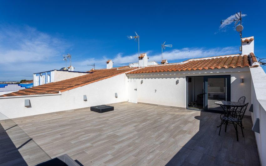 Herverkoop - Town House -
Torrevieja - Urbanización San Luis