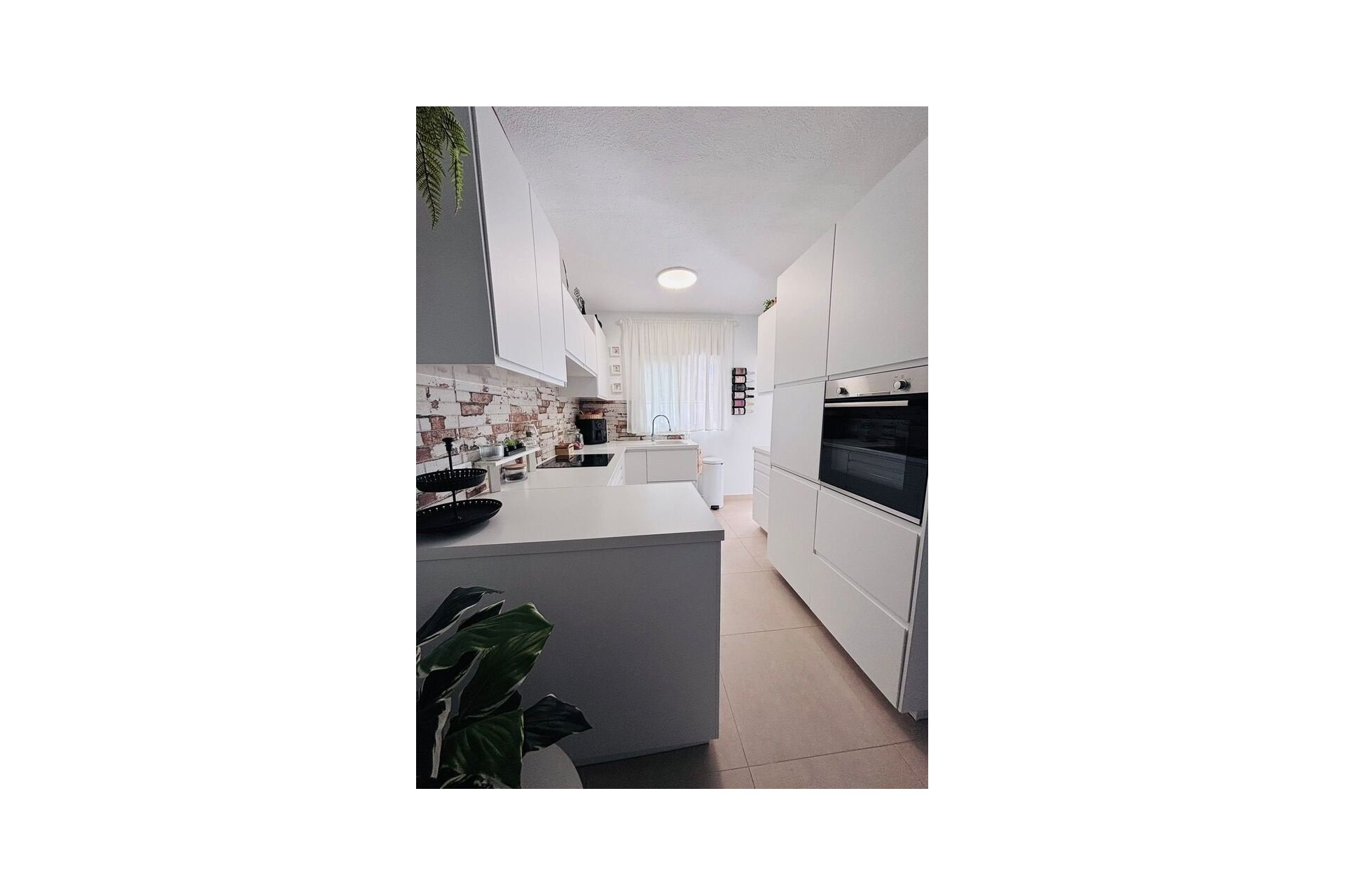 Herverkoop - Town House -
Villamartin - Costa Blanca