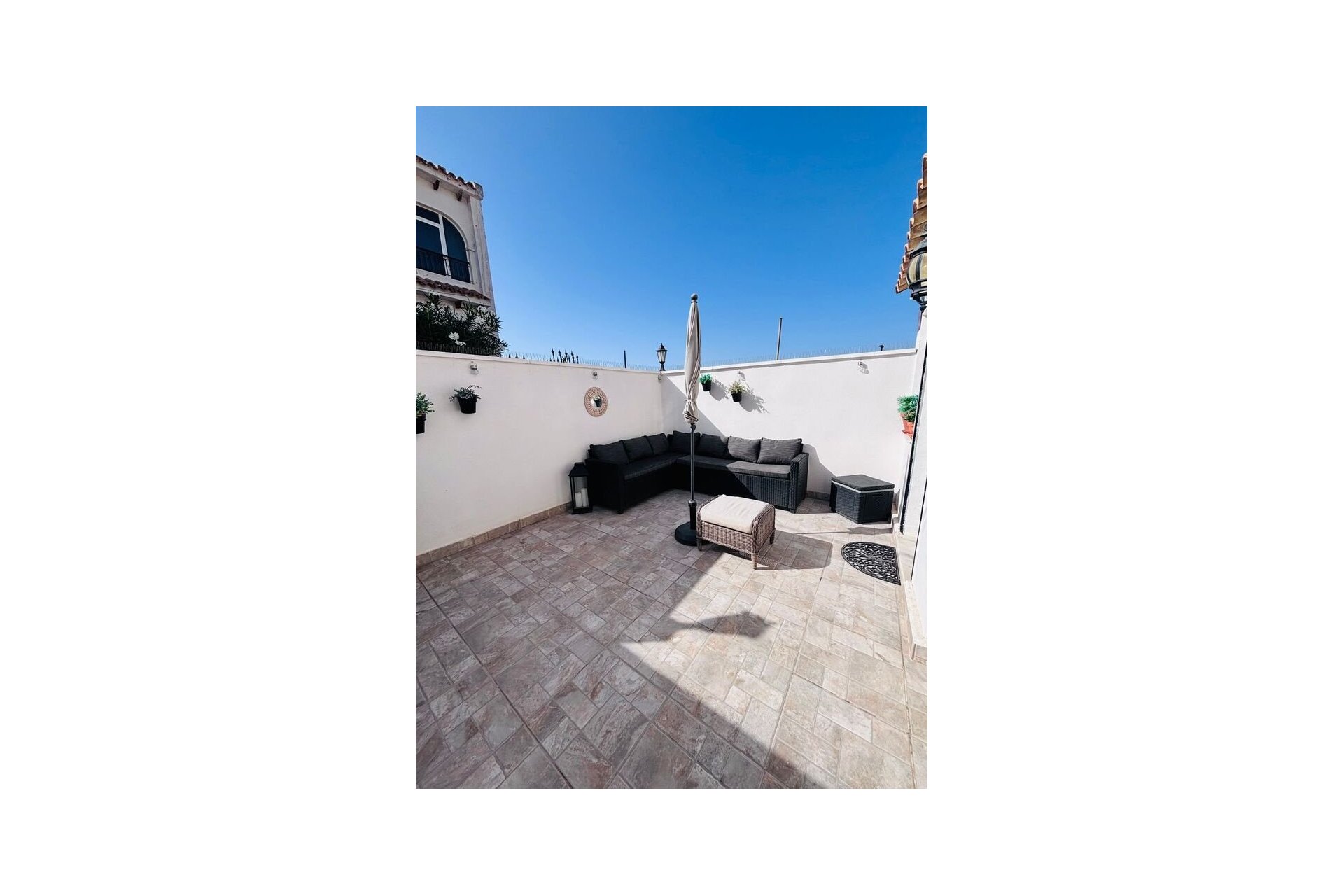 Herverkoop - Town House -
Villamartin - Costa Blanca