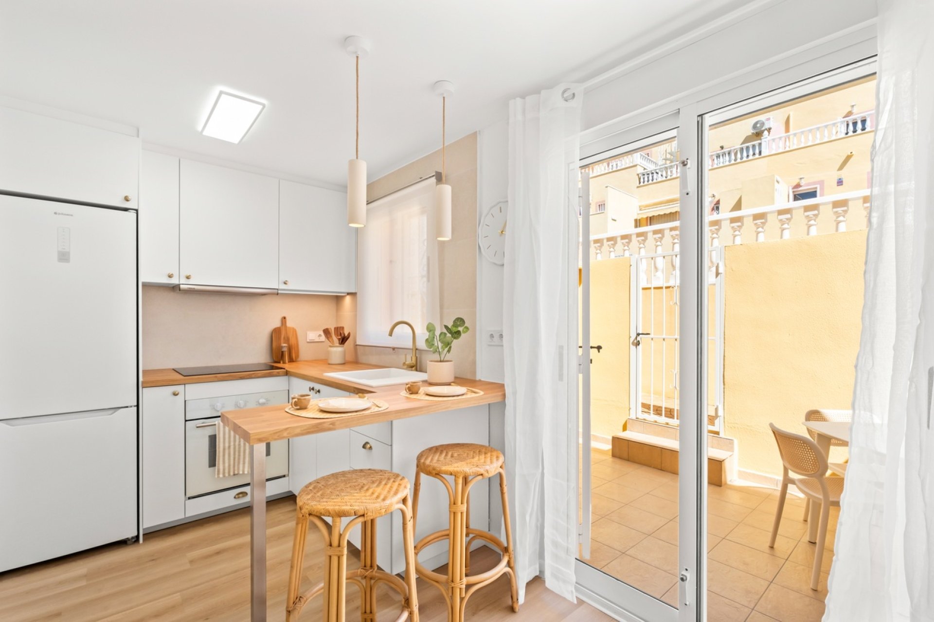 Herverkoop - Town House -
Villamartin - Costa Blanca