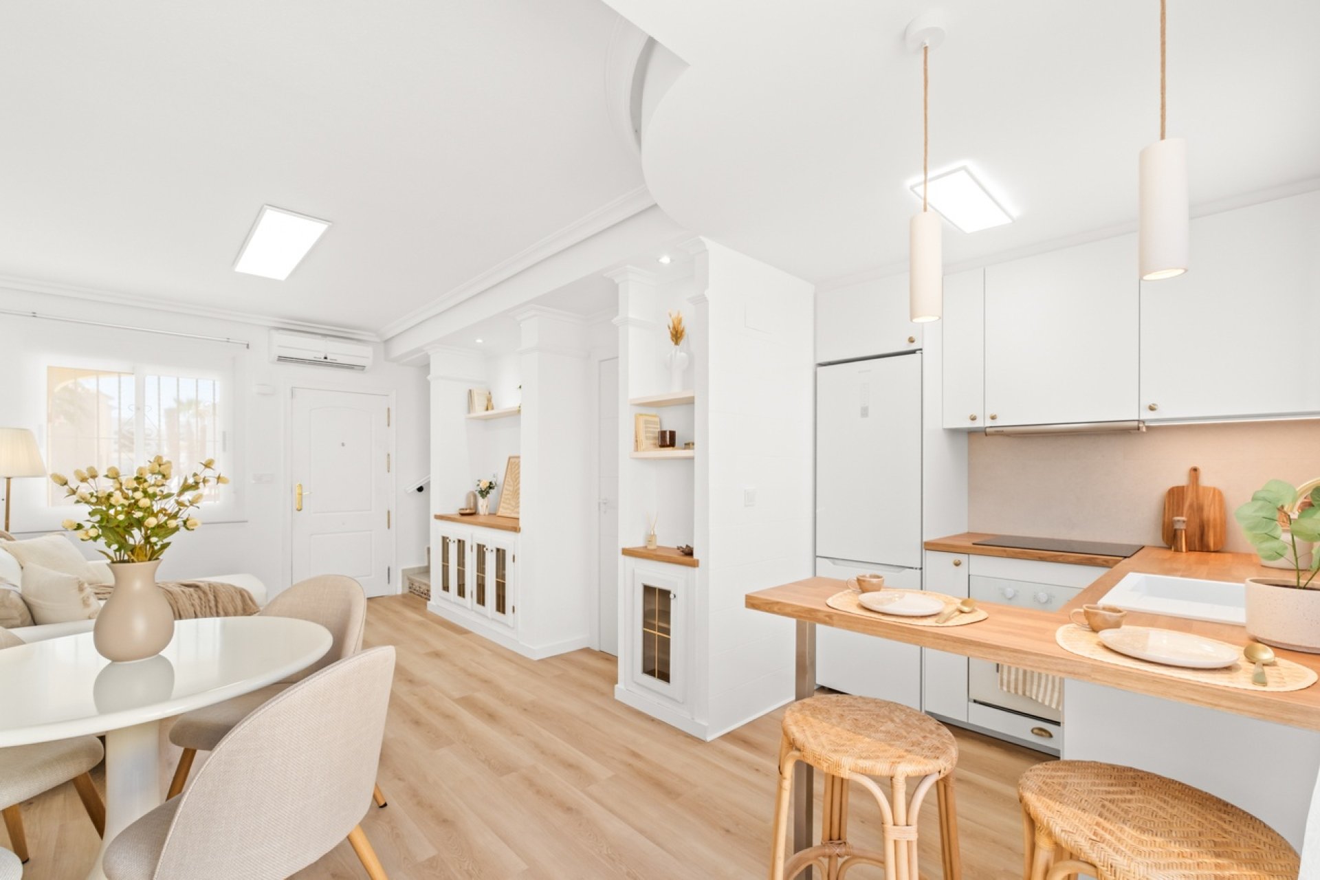 Herverkoop - Town House -
Villamartin - Costa Blanca