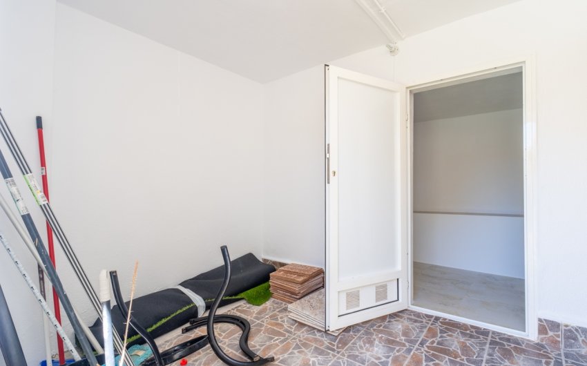 Herverkoop - Town House -
Villamartin - Costa Blanca