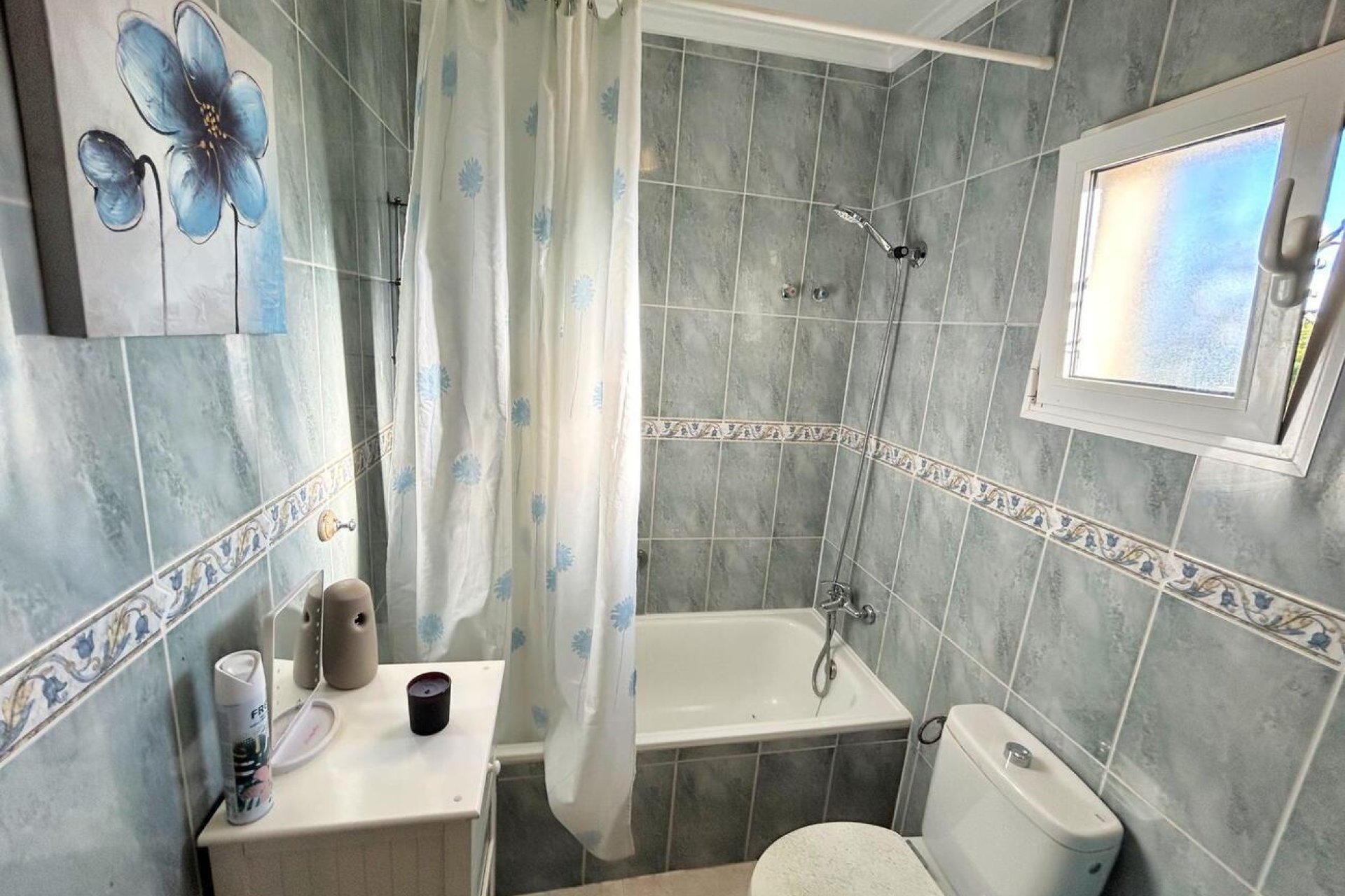 Herverkoop - Town House -
Villamartin - Costa Blanca