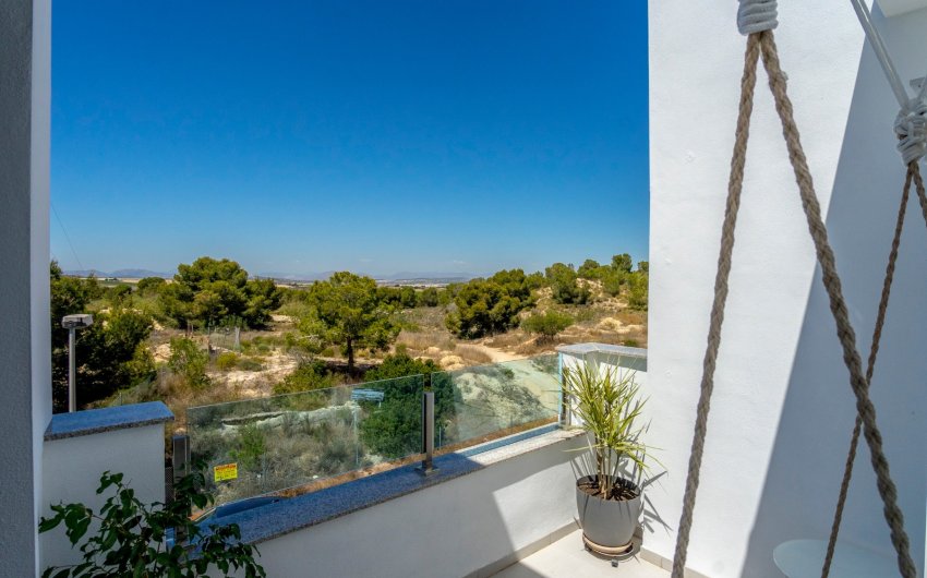Herverkoop - Town House -
Villamartin - Costa Blanca
