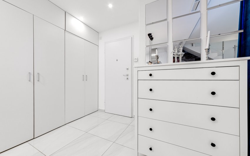Herverkoop - Town House -
Villamartin - Costa Blanca