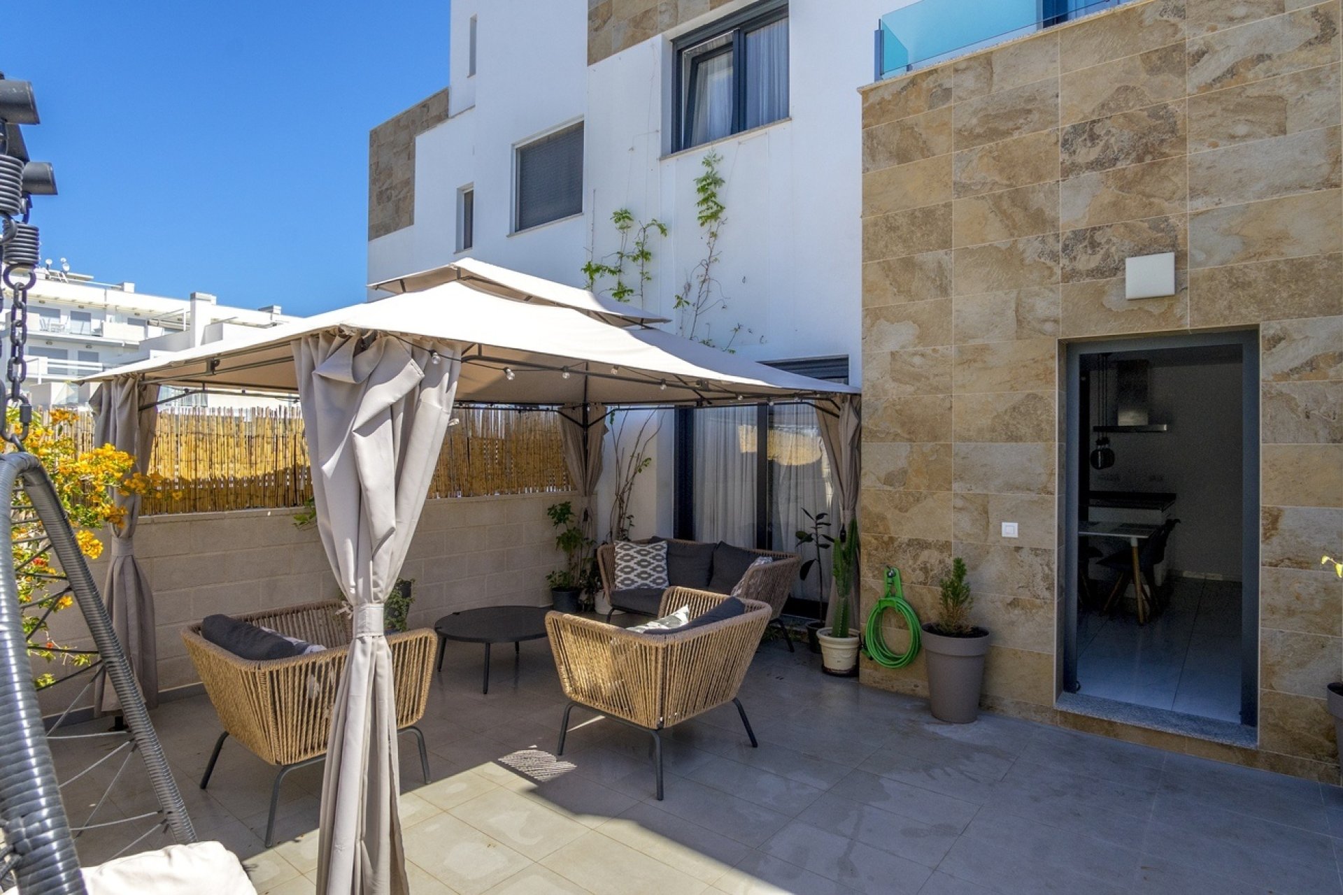 Herverkoop - Town House -
Villamartin - Costa Blanca