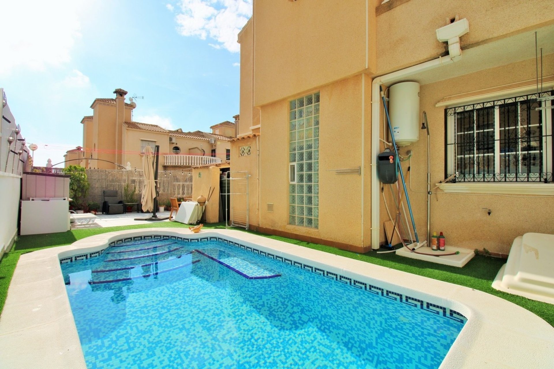 Herverkoop - Town House -
Villamartin - Costa Blanca