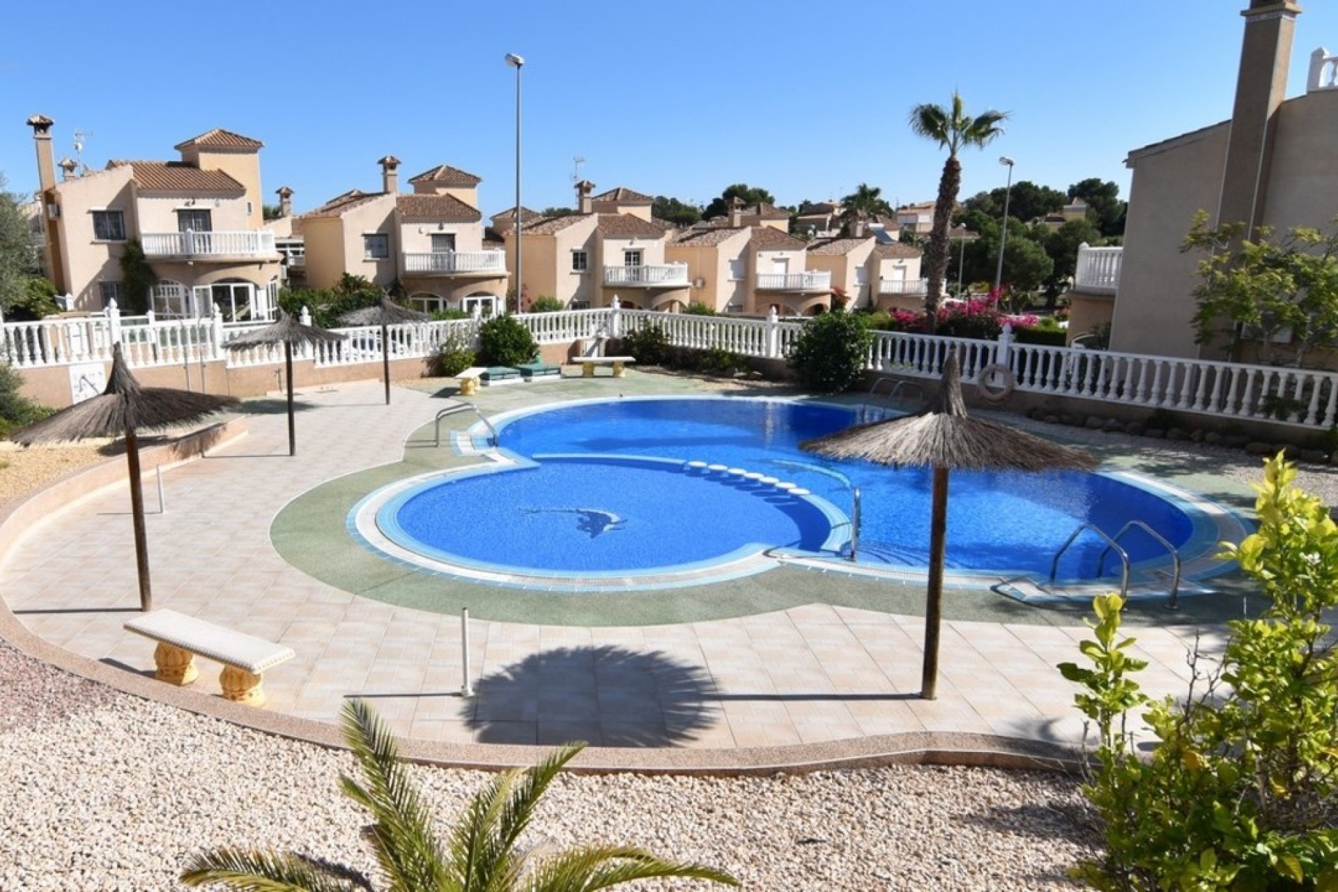 Herverkoop - Town House -
Villamartin - Costa Blanca