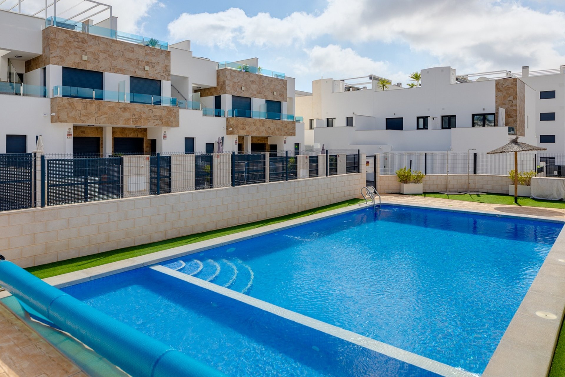 Herverkoop - Town House -
Villamartin - Costa Blanca