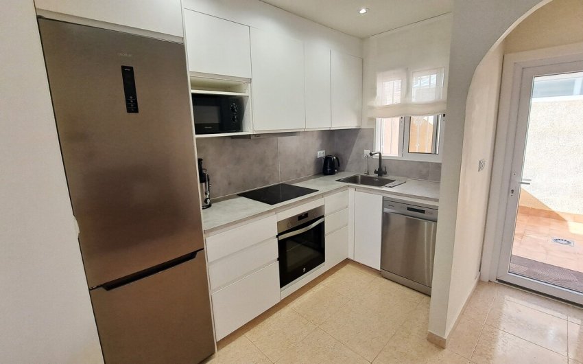 Herverkoop - Town House -
Villamartin - Las filipinas