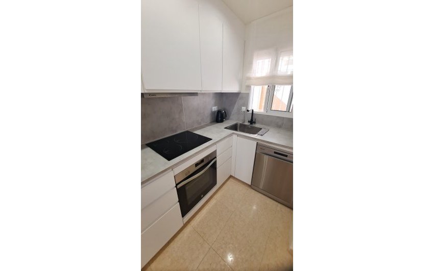 Herverkoop - Town House -
Villamartin - Las filipinas