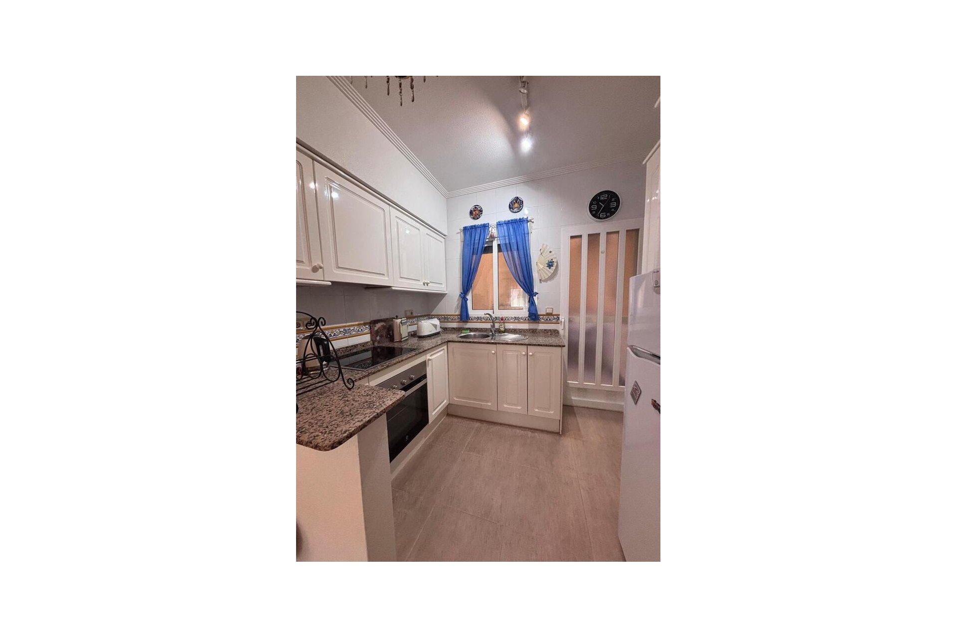 Herverkoop - Town House -
Villamartin - Orihuela Costa