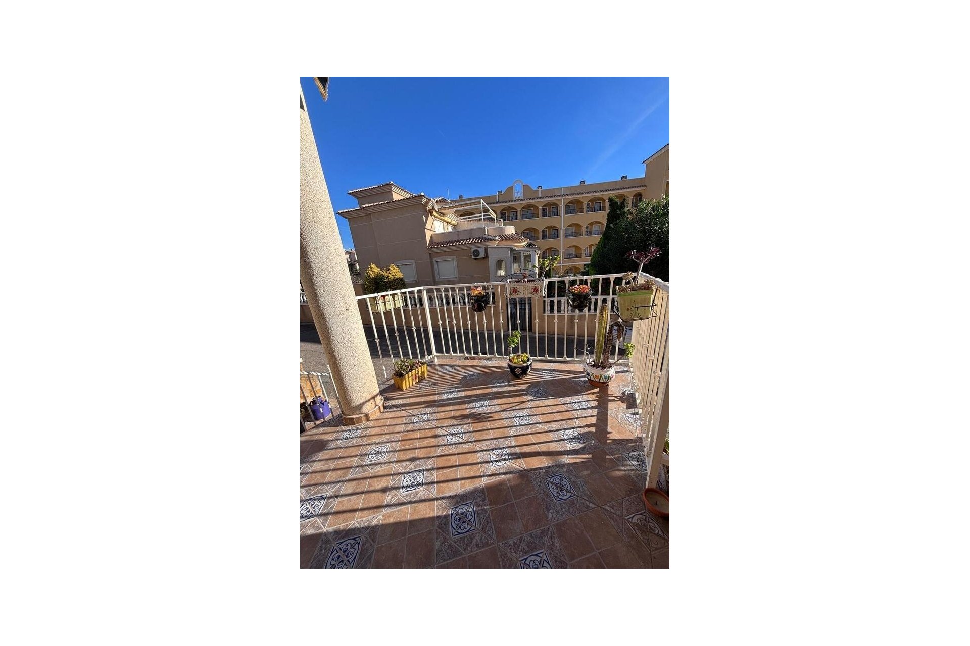 Herverkoop - Town House -
Villamartin - Orihuela Costa
