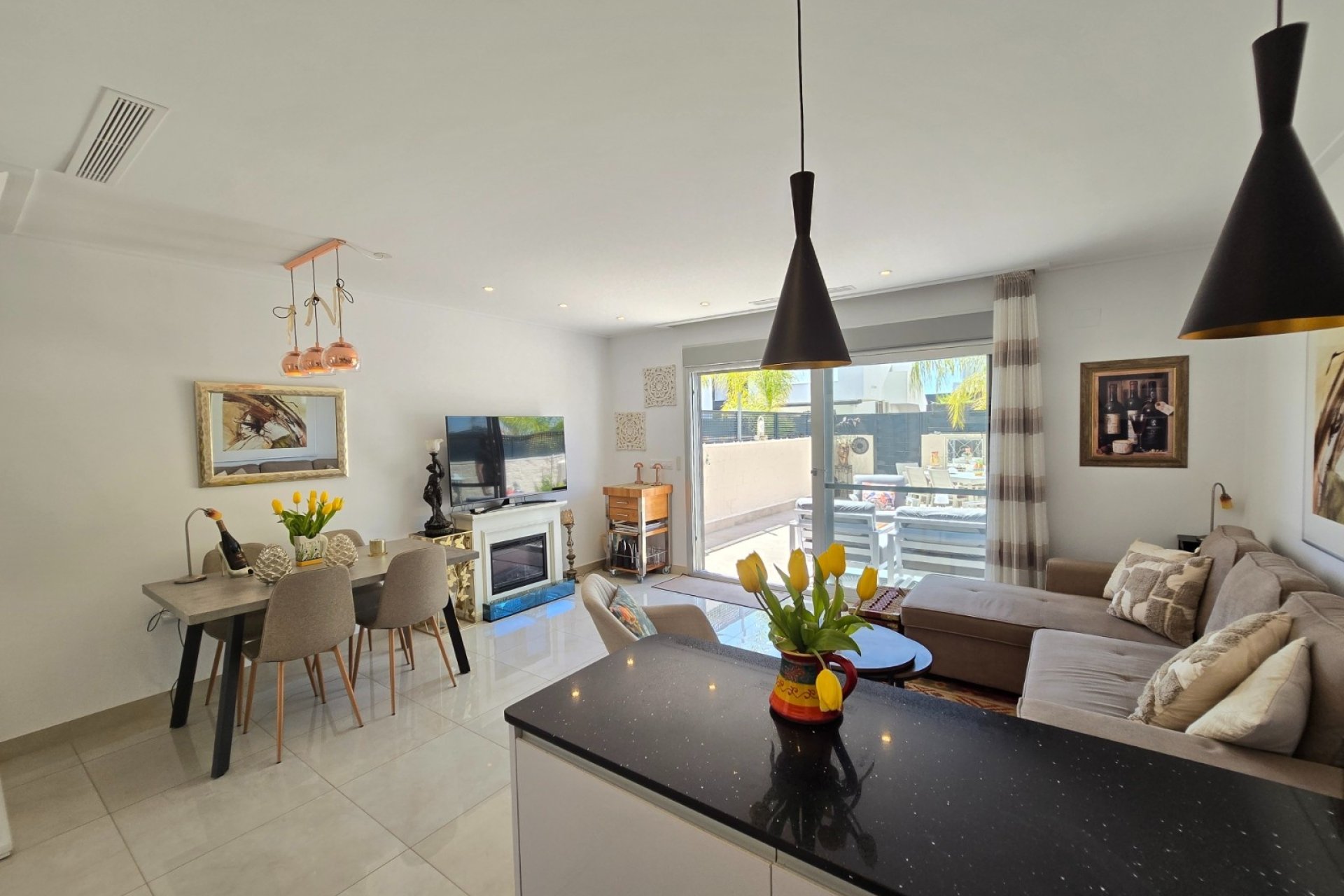 Herverkoop - Townhouse * -
Ciudad Quesada * - Doña Pepa *